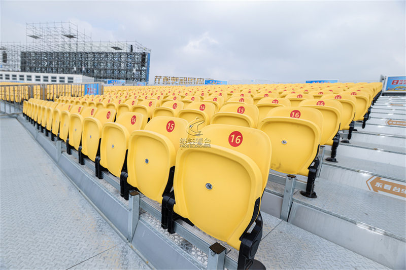 活動(dòng)看臺在特殊環(huán)境中的設(shè)計(jì)與挑戰(zhàn)